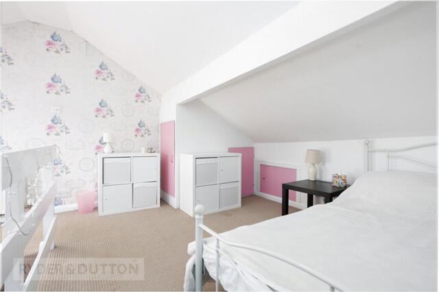 Micklehurst Road, Mossley, 2 Bedroom Semi-detached