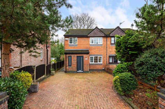 Mulgrave Road, Roe Green, 3 Bedroom Semi-detached