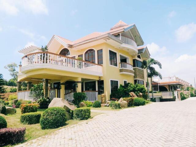 Lagusan Drive Cor Tolentino East Road, Brgy. Tolentino East, Tagaytay, The Q Hotel