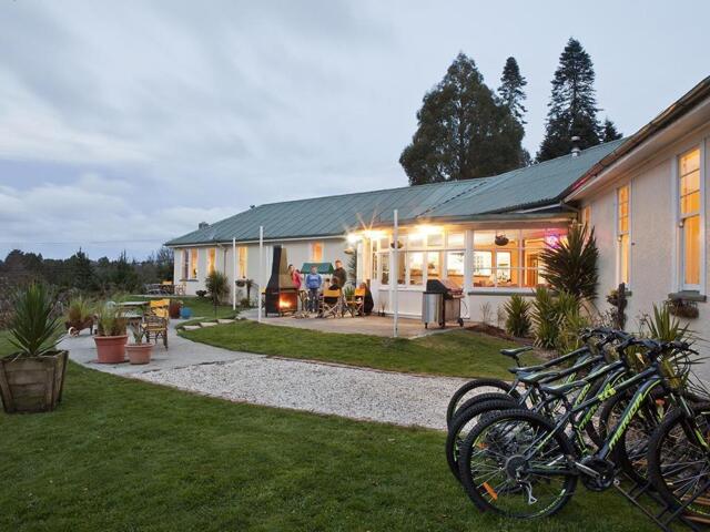 Ward Street, Ohakune, Snowy Waters Lodge