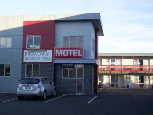 Broadway Avenue, Palmerston North, Broadway Motor Inn