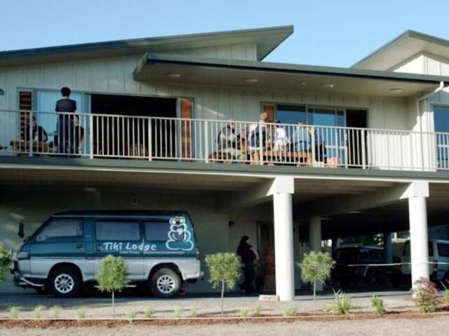 Tuwharetoa Street, Taupo, Tiki Lodge, Lodge