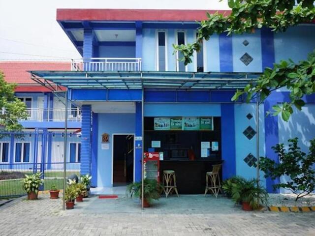 Jl. Paus No.  A Rumbai, Pekanbaru, Kenari Residence, Guesthouse/bed