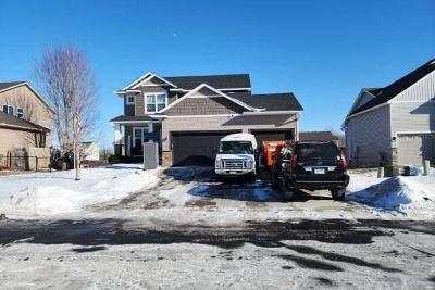Dellwood Ave, Farmington, Preforeclosure Single-family Home