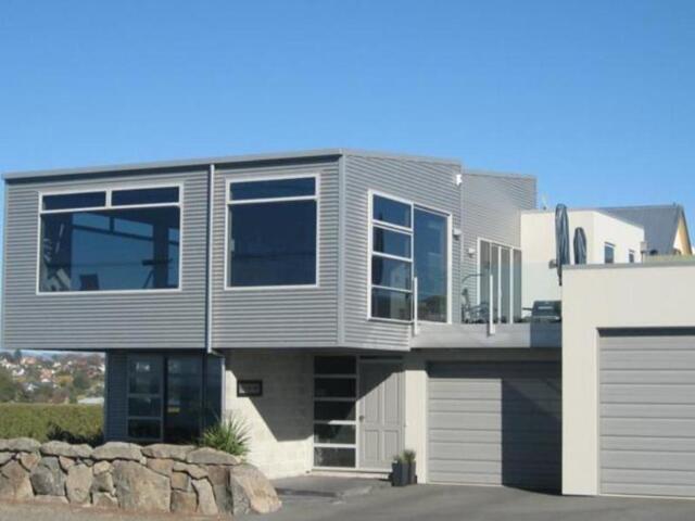 Moore Street, Timaru, Pleasant View Bed