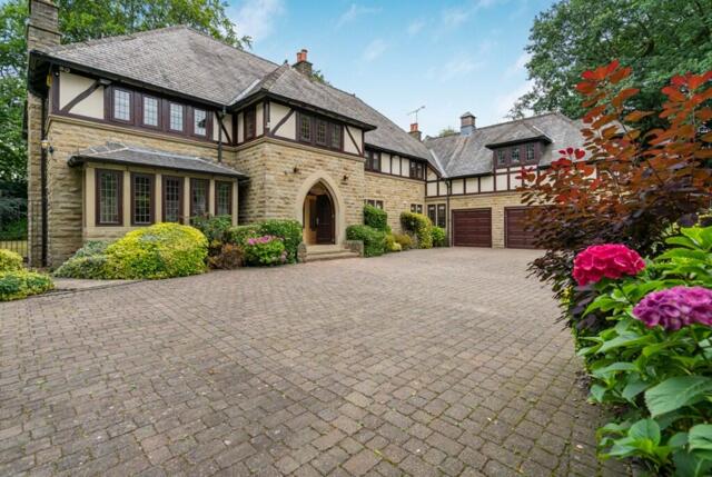 Ling Lane, Leeds, 5 Bedroom Detached Ling Lane, Leeds, 5 Bedroom Detached