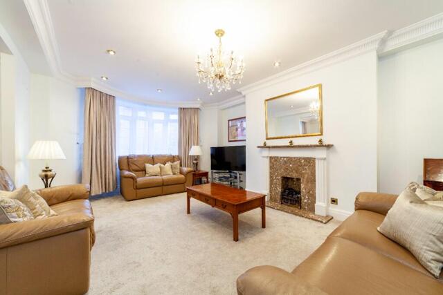 Adelaide Road, London, 3 Bedroom Flat