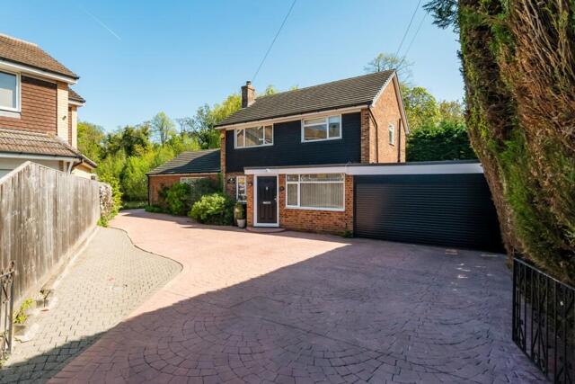 The Spinney, Beaconsfield, 5 Bedroom Detached