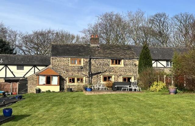 Woodside Farm, Off Everest Road, 3 Bedroom Semi-detached