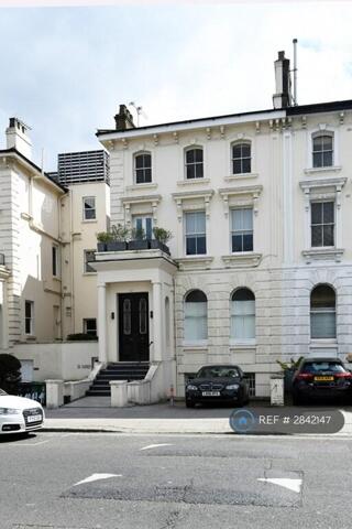 Buckland Crescent, London, 2 Bedroom Flat