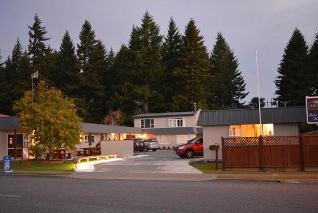 Quintin Drive, Te Anau, Amber Court Motel