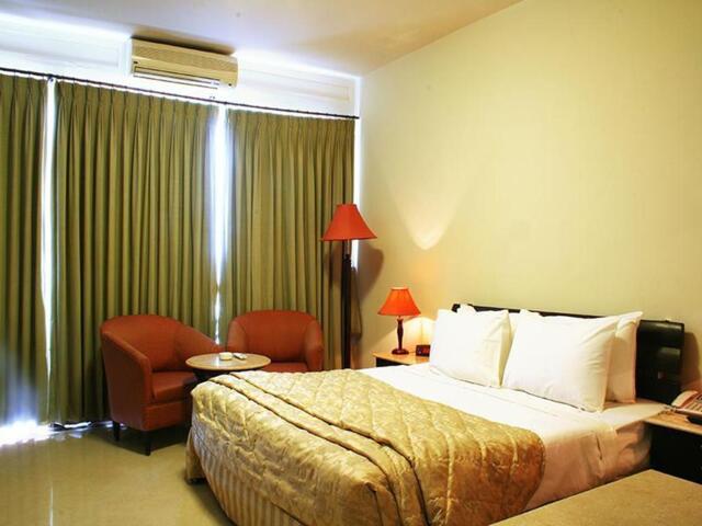 Adjacent Block R, Gulshan-e-maymar, Super Highway, Karachi, Dreamworld Resort Hotel