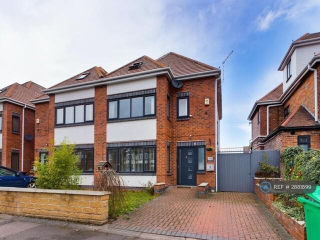 Wollaton Road, Nottingham, 4 Bedroom Semi-detached