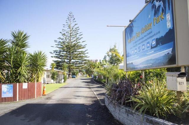 Albert Street, Whitianga, Mercury Bay Holiday Albert Street, Whitianga, Mercury Bay Holiday