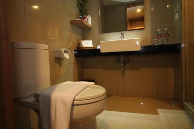 Jl. Sultan Syarif Qasim Kav., Pekanbaru, Hotel Dafam Pekanbaru Jl. Sultan Syarif Qasim Kav., Pekanbaru, Hotel Dafam Pekanbaru