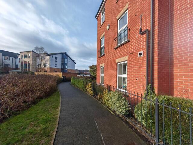 Cherry Tree Court, Nantwich, 2 Bedroom Flat