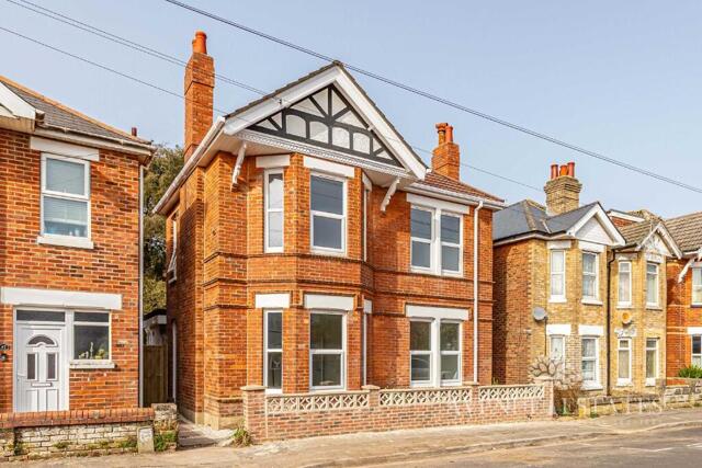 Rebbeck Road, Bournemouth, 4 Bedroom Detached Rebbeck Road, Bournemouth, 4 Bedroom Detached