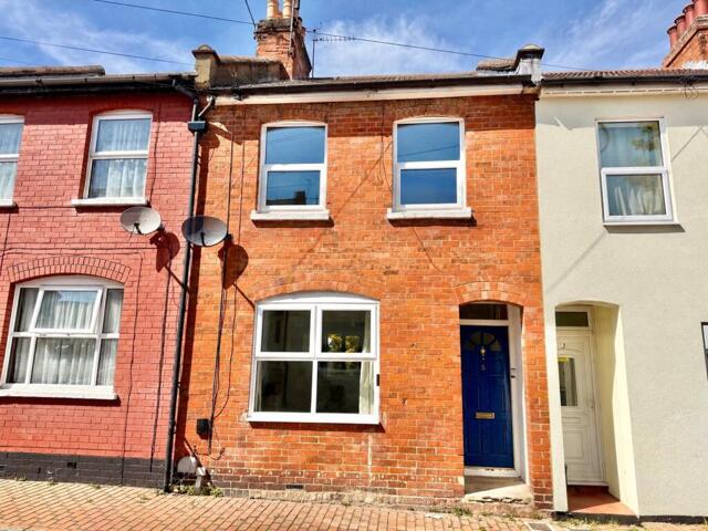 Lysons Road, Aldershot, 2 Bedroom Terraced Lysons Road, Aldershot, 2 Bedroom Terraced