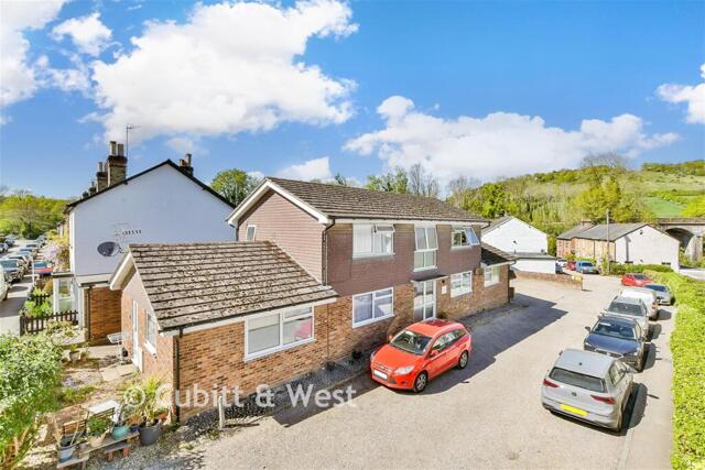 Leslie Road, Dorking, 1 Bedroom Ground
