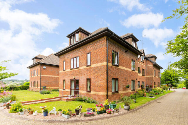 St. Marys Close, Alton, 2 Bedroom Flat