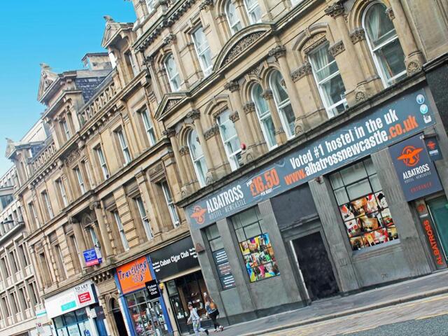 Grainger Street, Newcastle Upon Tyne, Albatross Backpackers In