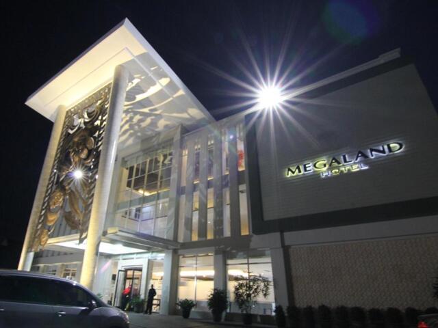 Jl. Slamet Riyadi No. Solo, Surakarta, Megaland Hotel Solo