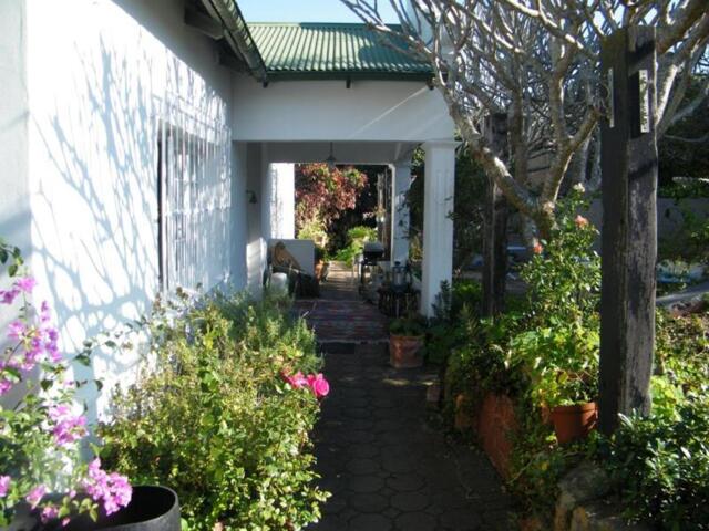 Jutland Crecent ( Off Park Drive), Port Elizabeth, Valley Guest House
