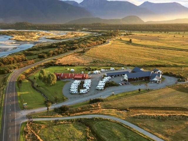 Haast Pass Highway, Haast, Haast River Motels