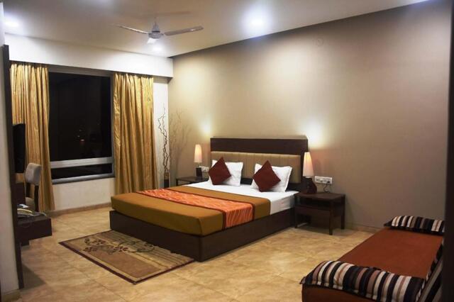 Plot No., Titoli Village,old Agra Rd,igatpuri Dist: Nashik, Igatpuri, Dew Drops Boutique