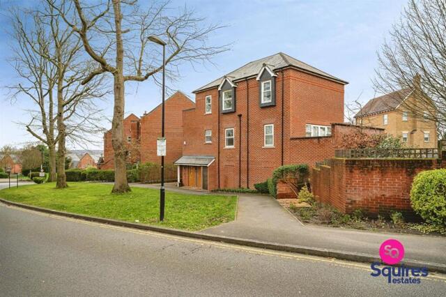 Adam Close, London, 1 Bedroom Flat