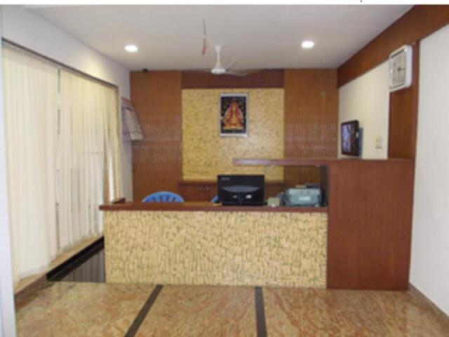 Market Road, Near Old Bus Stand, Thanjavur, Hotel Kra, Guesthouse/bed
