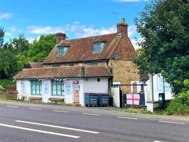 The Wheatsheaf Inn, London Road, Pub For Sale The Wheatsheaf Inn, London Road, Pub For Sale