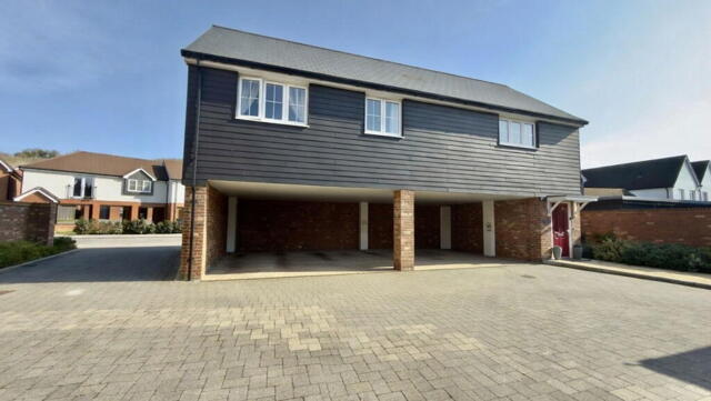 Worrall Drive, Wouldham, 2 Bedroom Coach Worrall Drive, Wouldham, 2 Bedroom Coach