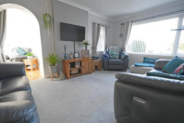 Cherry Tree Drive, Greetland, 3 Bedroom Detached