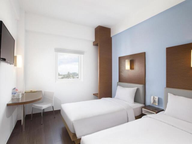 Jl. Demang Lebar Daun, Palembang, Amaris Hotel Palembang Jl. Demang Lebar Daun, Palembang, Amaris Hotel Palembang