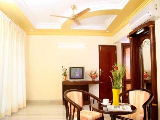 /- B, Kovalam Road, Kanyakumari, Hotel Sun World