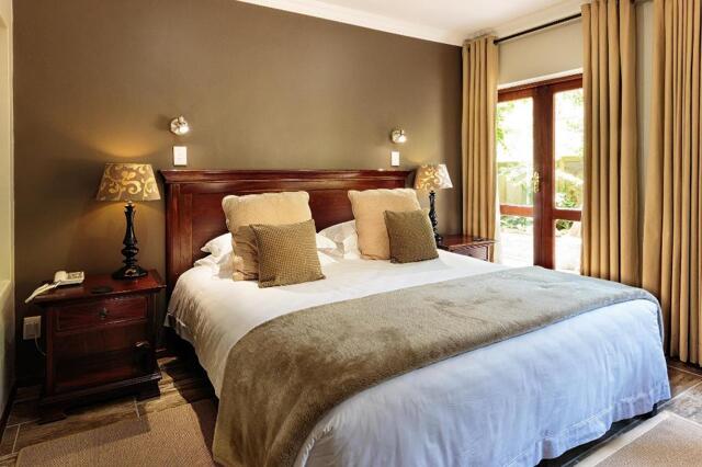 Waterside Road, Wilderness, Wilderness Manor Guest