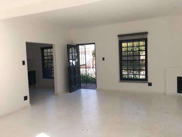 Bishopscourt Village, Cape Town, Unfurnished 2 Bedroom