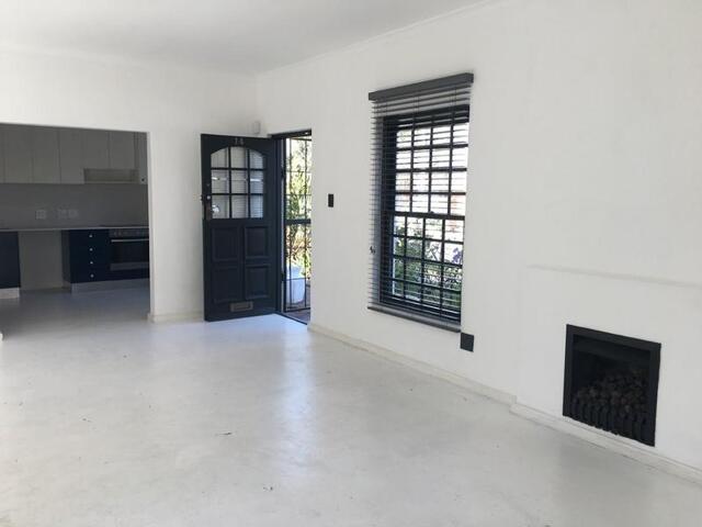 Bishopscourt Village, Cape Town, Unfurnished 2 Bedroom