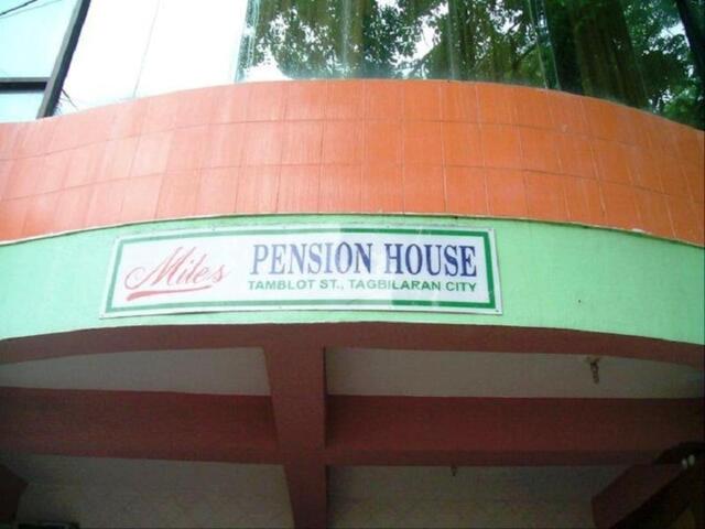 Tamblot Street, Cogon District, Bohol, Miles Eyc Pension