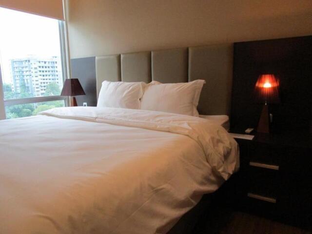 Jl. Palang Merah No.,medan, Royal Suite Condotel