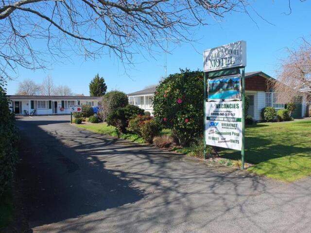 Vogel St, Cambridge, Colonial Court Motel