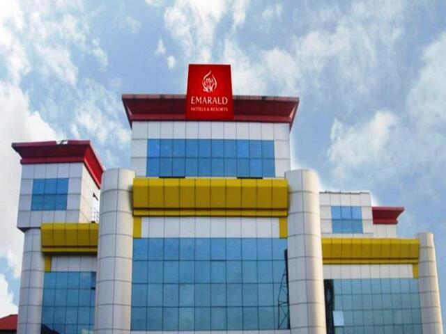 S- Mavoor Rd, Kozhikode / Calicut, Emarald Hotel Calicut