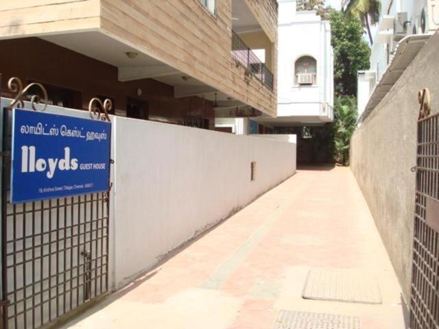 Lloyds Serviced Apartments,no  Krishna Street, Off South Boag Road, T. Nagar, Chennai, Chennai, Lloy