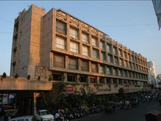 Residency Road,sadar, Nagpur, Nagpur, Hotel Tuli International