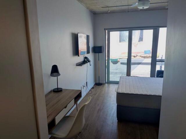 Woodstock, Cape Town, Fully Furnished Studio