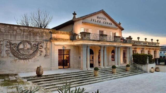 Boulevard Des Lices, Arles, Jules Cesar Hotel