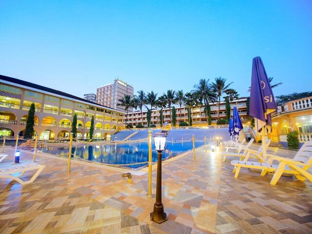 Wampewo Avenue, Kampala, Hotel Africana Ltd