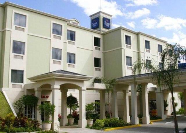 Avenida  Entre Calles  Y, San Jose, Sleep Inn Paseo