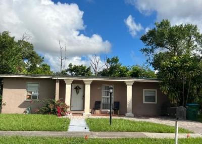 W Waycross Cir, Deltona, Foreclosure Single-family Home